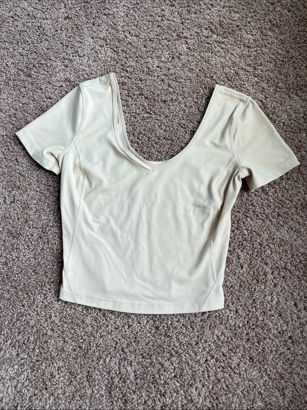 lululemon athletica Cream Scoop Neck Short Sleeve Top - Size 4